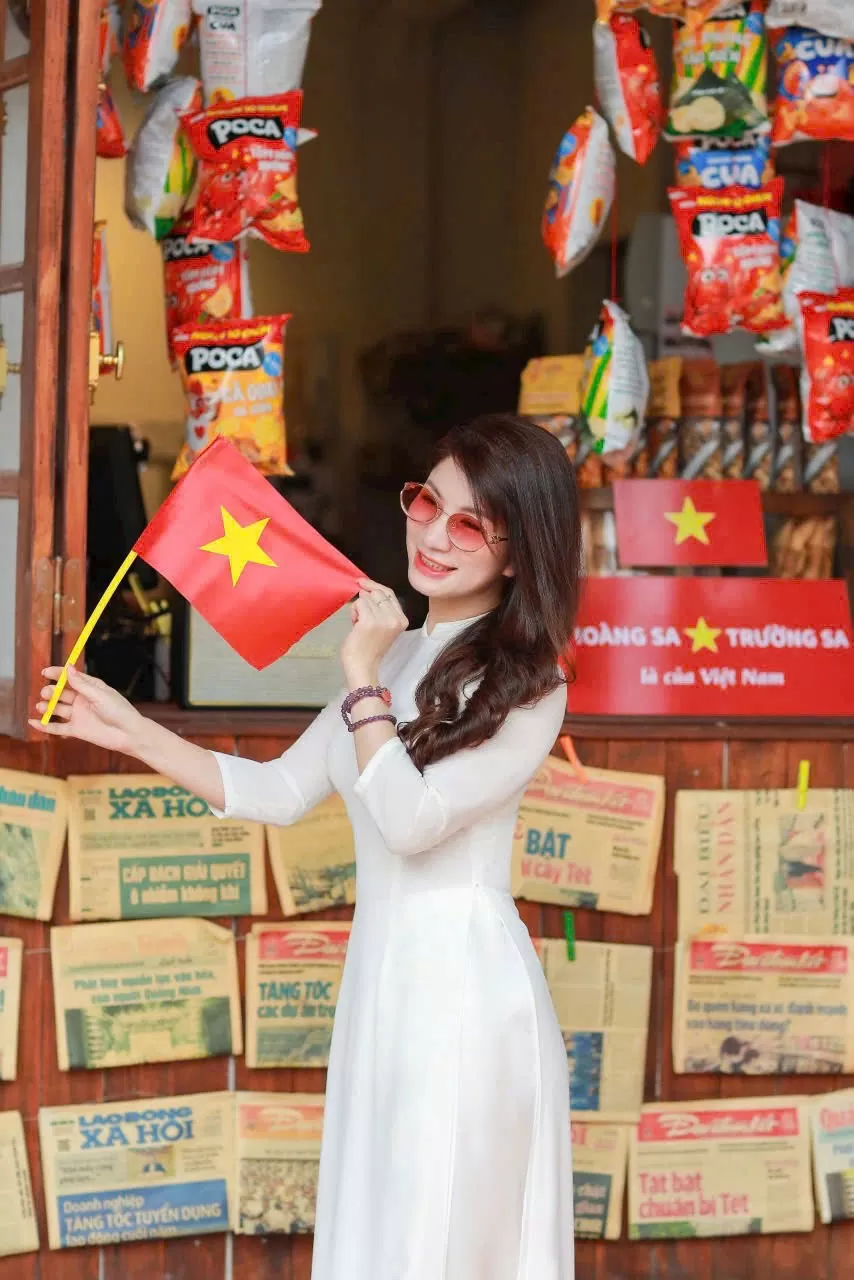 Những món đồ uống, chiếc bánh bình thường thôi, nhưng khi gắn vào dịp lễ, trang trí mang màu sắc dân tộc, bỗng trở nên có ý nghĩa hơn rất nhiều. Bạn Tuyêt Hạnh chia sẻ.
