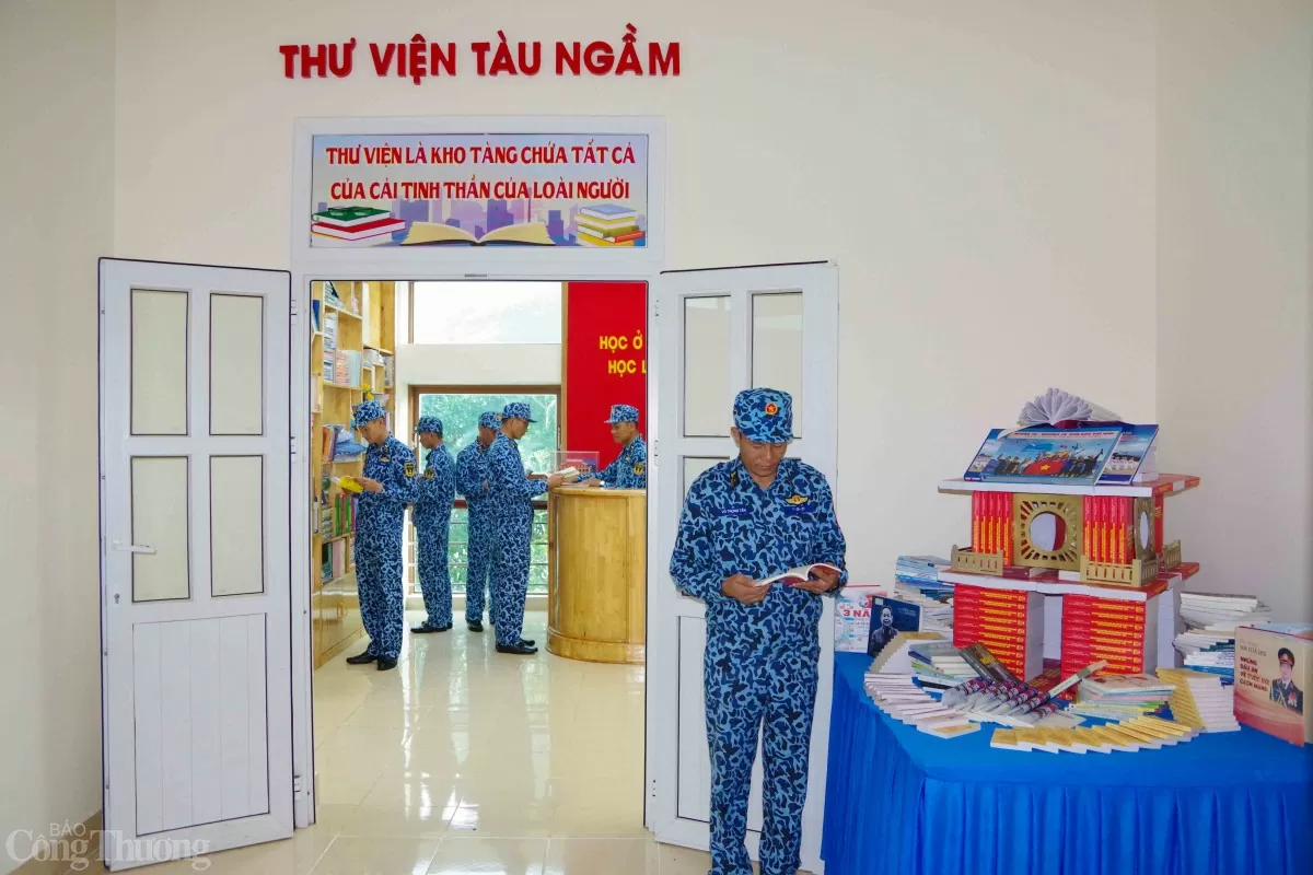 Đọc sách: Thói quen nuôi dưỡng tinh thần chiến sĩ Hải quân
