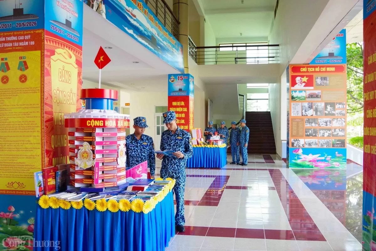 Đọc sách: Thói quen nuôi dưỡng tinh thần chiến sĩ Hải quân