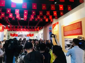 150 tư liệu quý tái hiện hồi ức thống nhất non sông