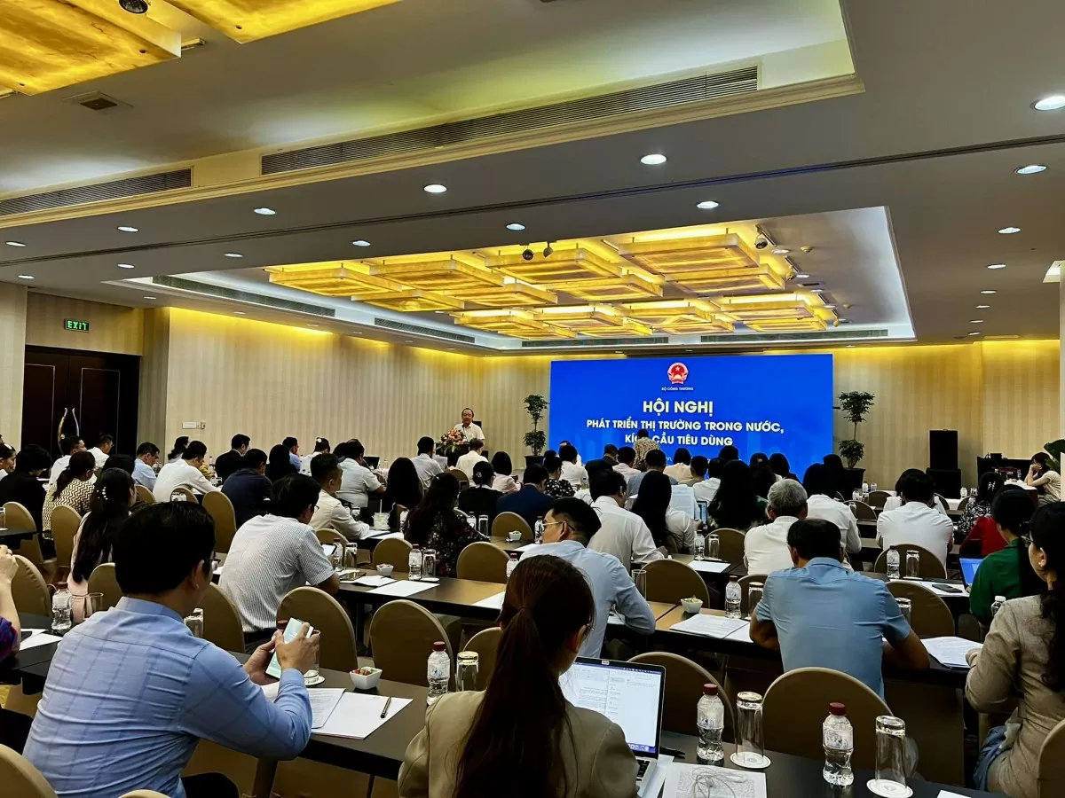Phát triển thị trường trong nước mang ý nghĩa sống còn