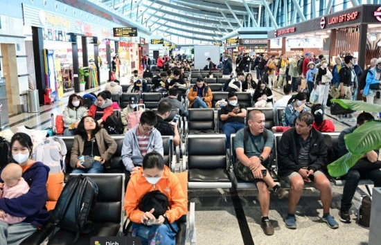 hanh khach kho vi delay cuc hang khong de xuat sua luat tang muc boi thuong