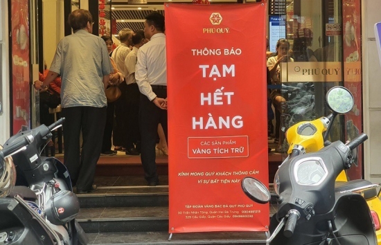 gia vang tang chong mat xep hang khong mua duoc vang
