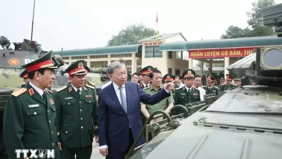Tổng Bí thư: Tăng thiết giáp phải xứng đáng là lực lượng đột kích nòng cốt, tinh nhuệ, hiện đại