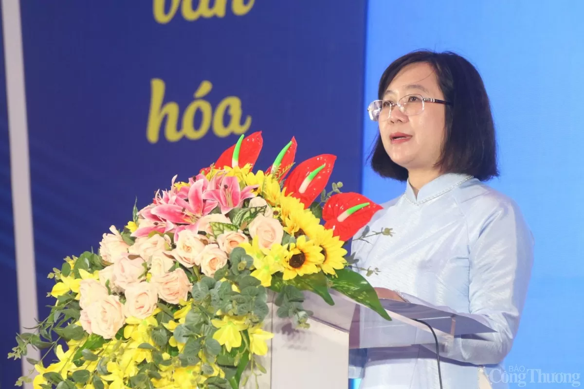 Bà Nguyễn Thu Phương PGĐ sở Văn hóa Thể thao phát biểu tại lễ khai mạc