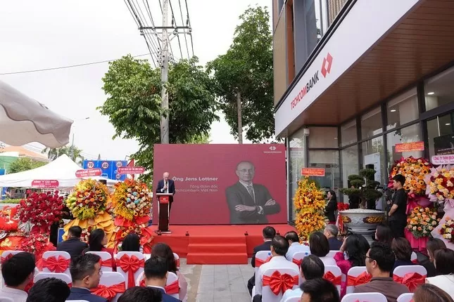 Techcombank tiếp tục ra mắt chi nhánh thế hệ mới tại Bình Dương