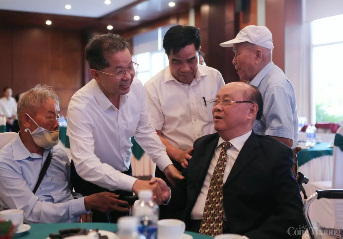 Đà Nẵng, Quảng Nam và cái được lớn nhất: Được lòng dân