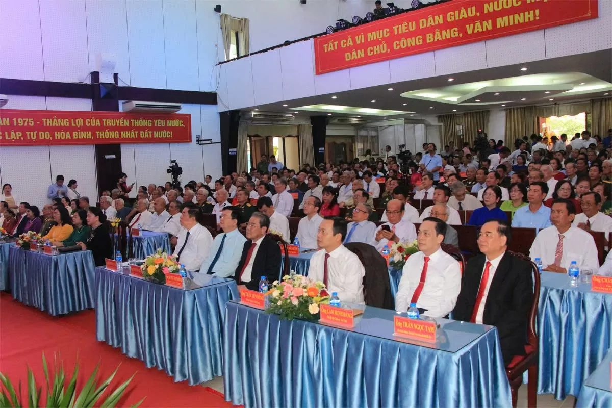 Bến Tre tổ chức kỷ niệm 50 ngày giải phóng tỉnh