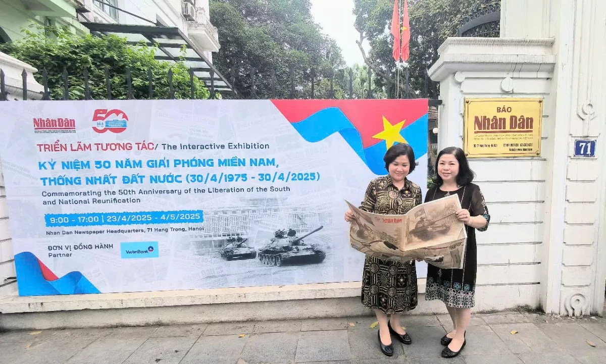 Phụ trương Báo Nhân Dân kỷ niệm ngày 30/4 thành món quà 'hot'