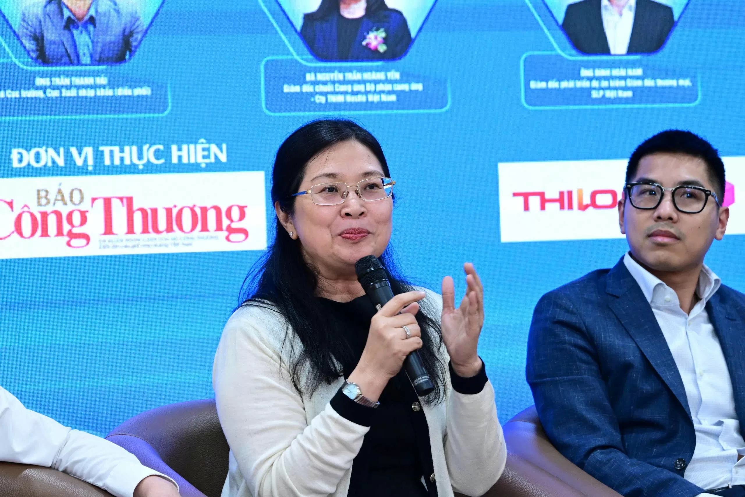 'Cách mạng' logistics: AI, IoT, blockchain đang 'viết' lại chuỗi cung ứng