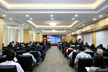 Chùm ảnh: Hội thảo
