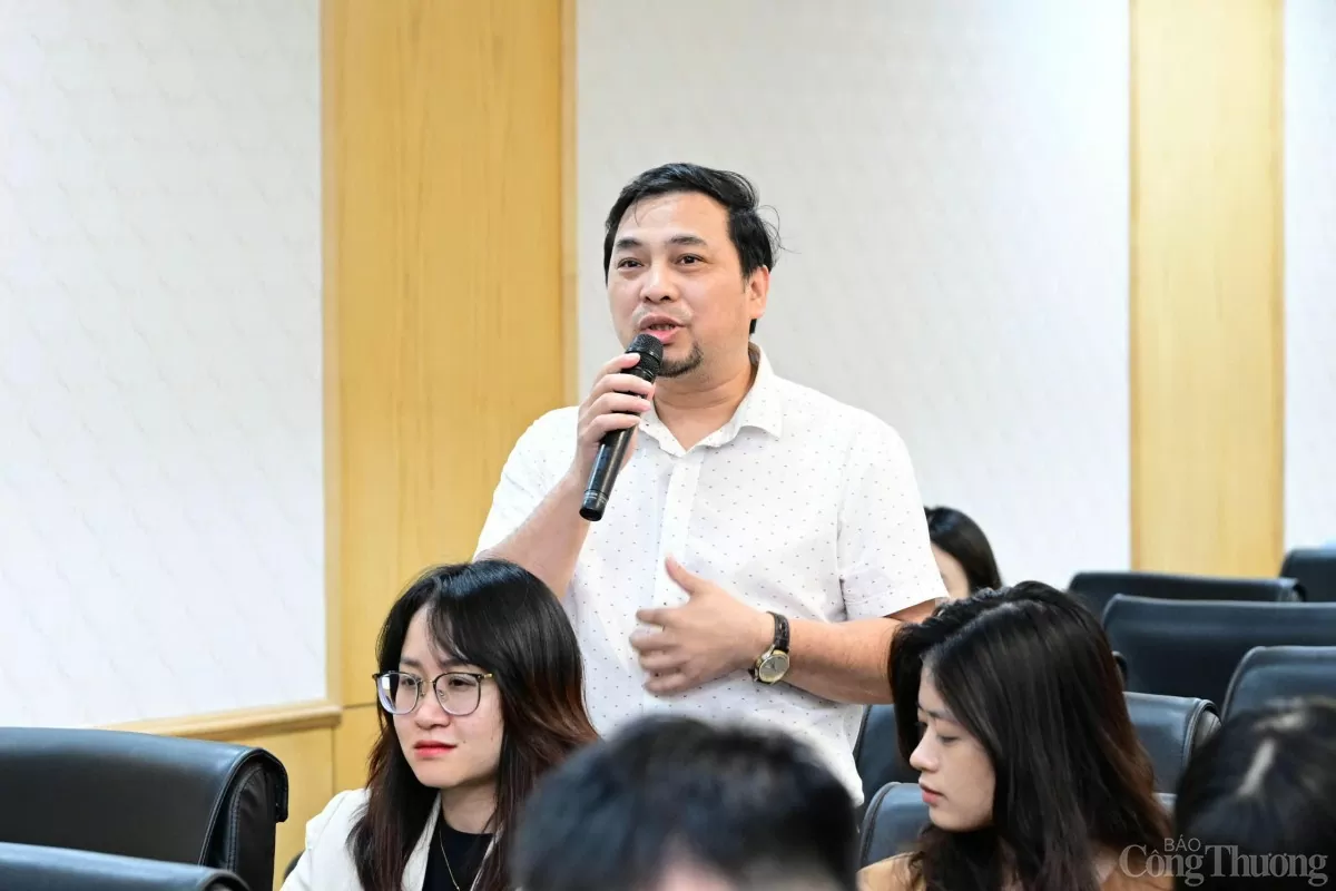 Chùm ảnh: Hội thảo 'Cơ hội để Logistics phát triển bền vững trong kỷ nguyên 4.0'