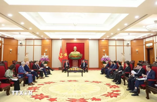 Tổng Bí thư Tô Lâm tiếp Đại sứ, Trưởng Phái đoàn Liên minh châu Âu (EU) tại Việt Nam Julien Guerrier. Ảnh: TTXVN