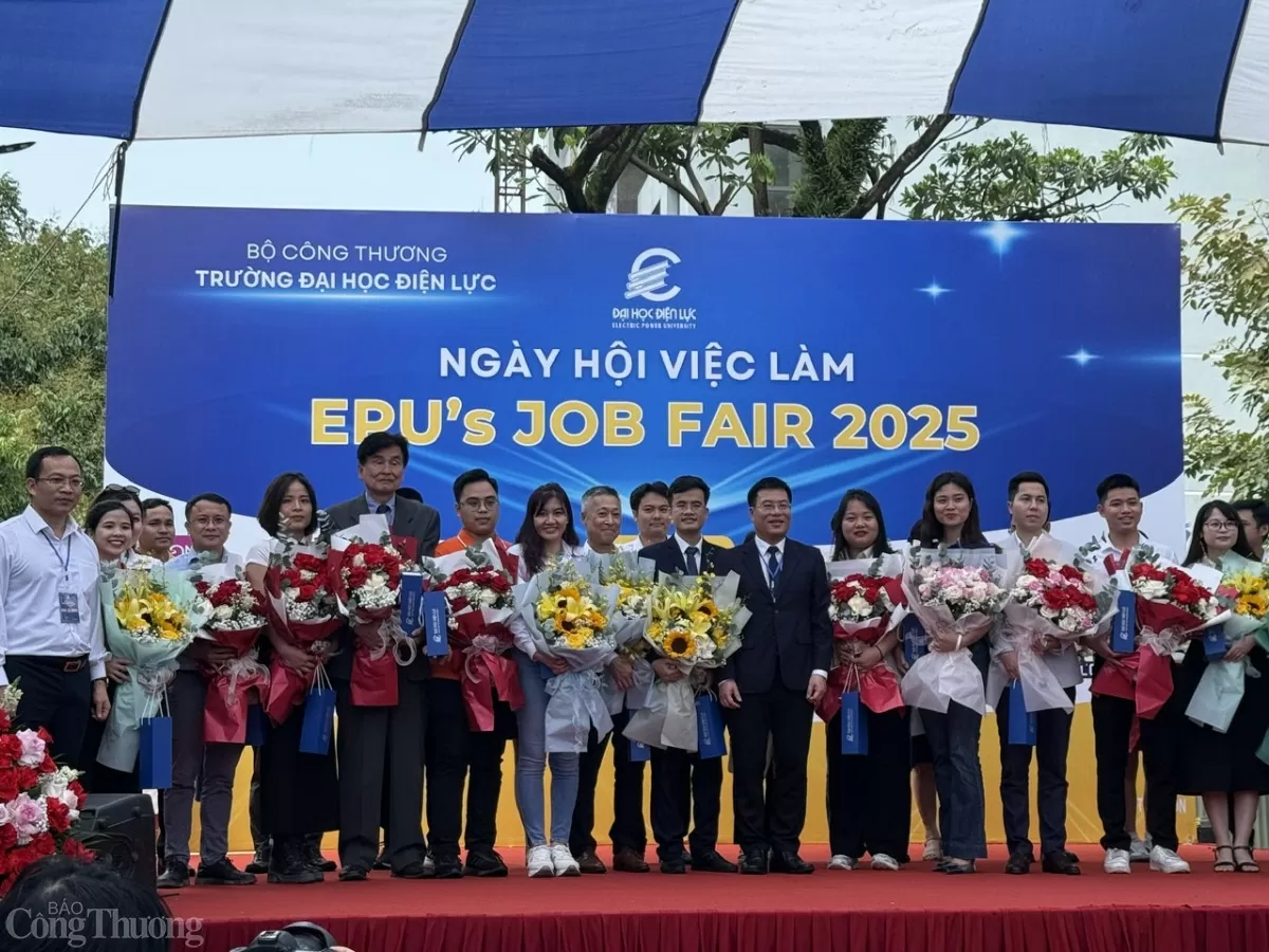 Doanh nghiệp săn ‘kỹ sư tương lai’ tại Đại học Điện lực