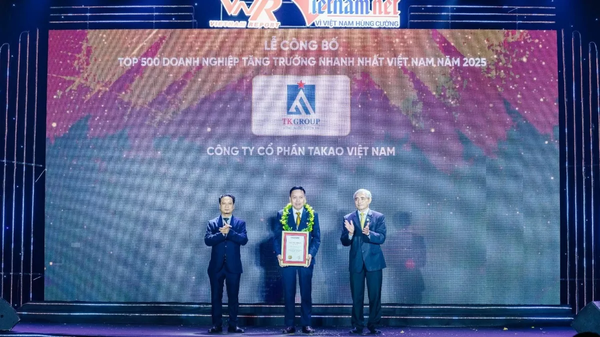 Takao tự hào khi đạt cú đúp giải thưởng lớn năm 2025