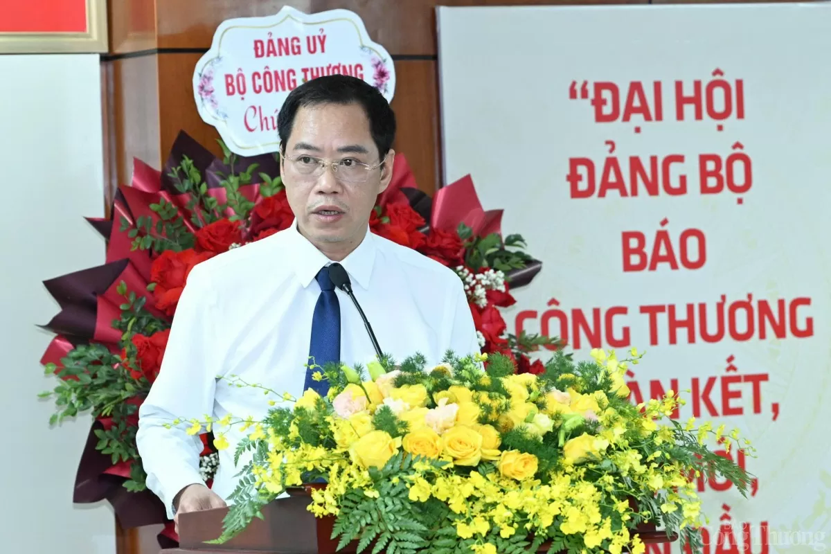 Đồng chí Đỗ Đình Dũng - Phó trưởng Phòng phóng viên, Ủy viên BCH Công Đoàn Báo Công Thương