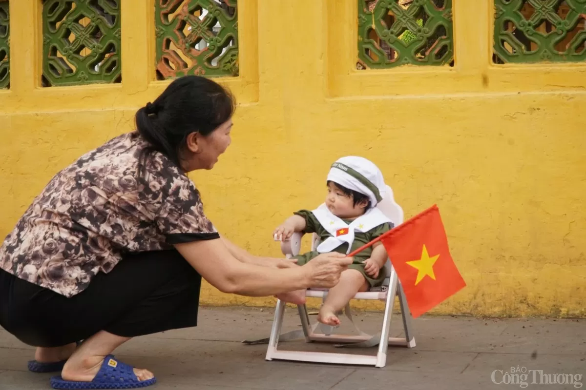 Cờ đỏ sao vàng - concept 'cháy' nhất những ngày đại lễ 30/4 - 1/5