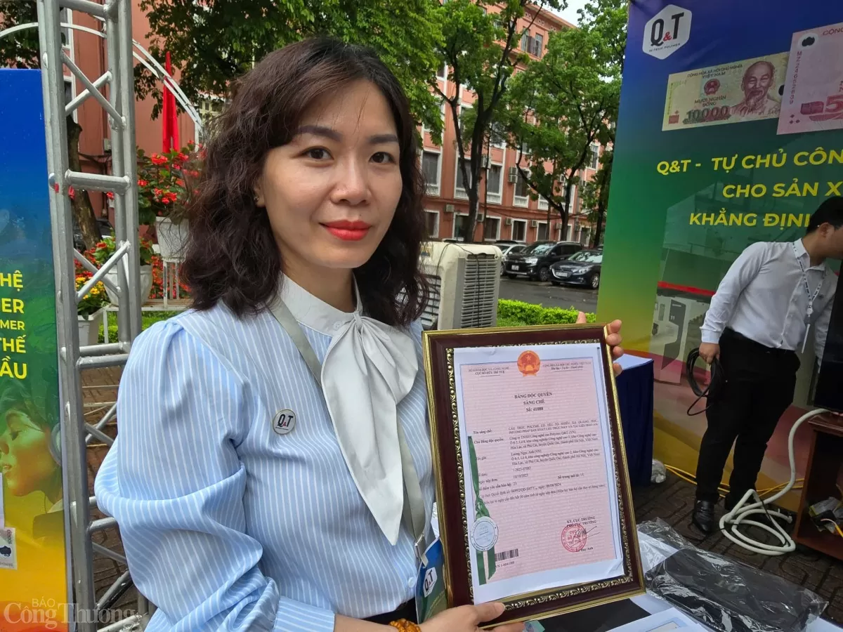 Bà Lương Thanh TRang QT