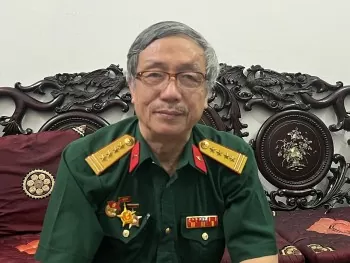 dai ta nguyen khac nguyet va ky uc cua nhung nam thang hao hung