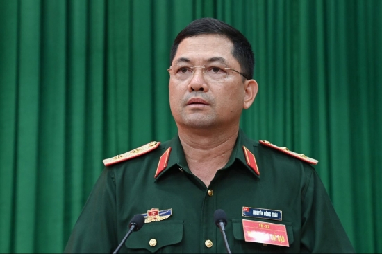 trung tuong nguyen hong thai giu chuc thu truong bo quoc phong