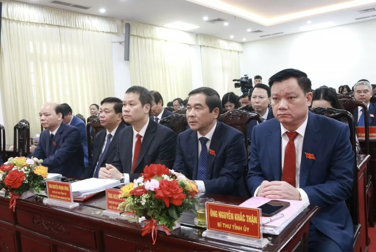 Lãnh đạo tỉnh Thái Bình tham dự kỳ họp