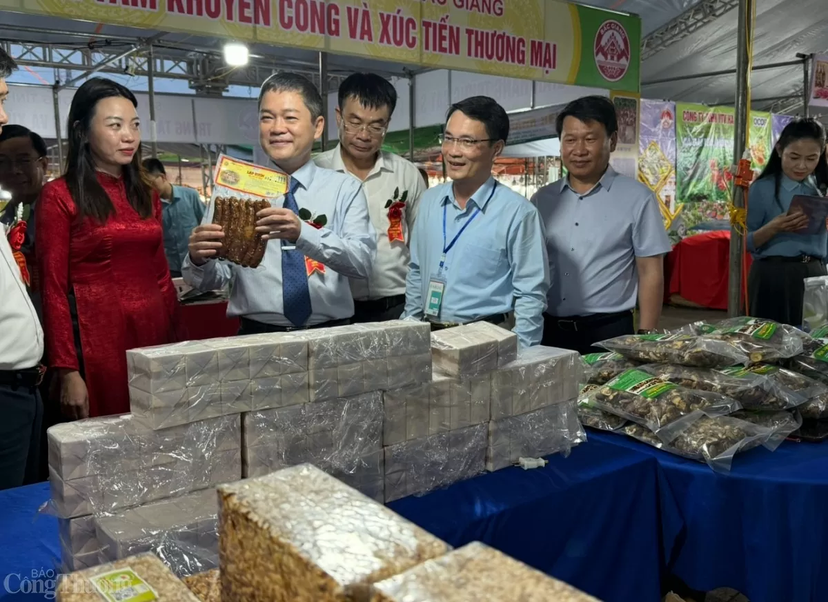 Quảng Bình: Khai mạc Hội chợ Thương mại Khu vực Bắc Trung