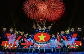Sầm Sơn rực rỡ đêm khai mạc Lễ hội du lịch biển năm 2025