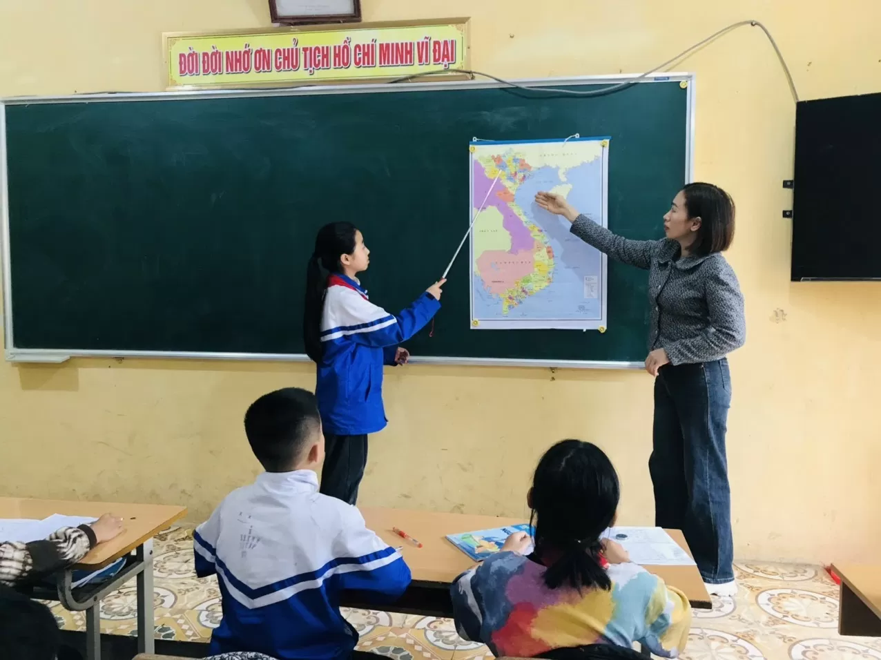 Sáp nhập tỉnh, sách giáo khoa cần điều chỉnh linh hoạt