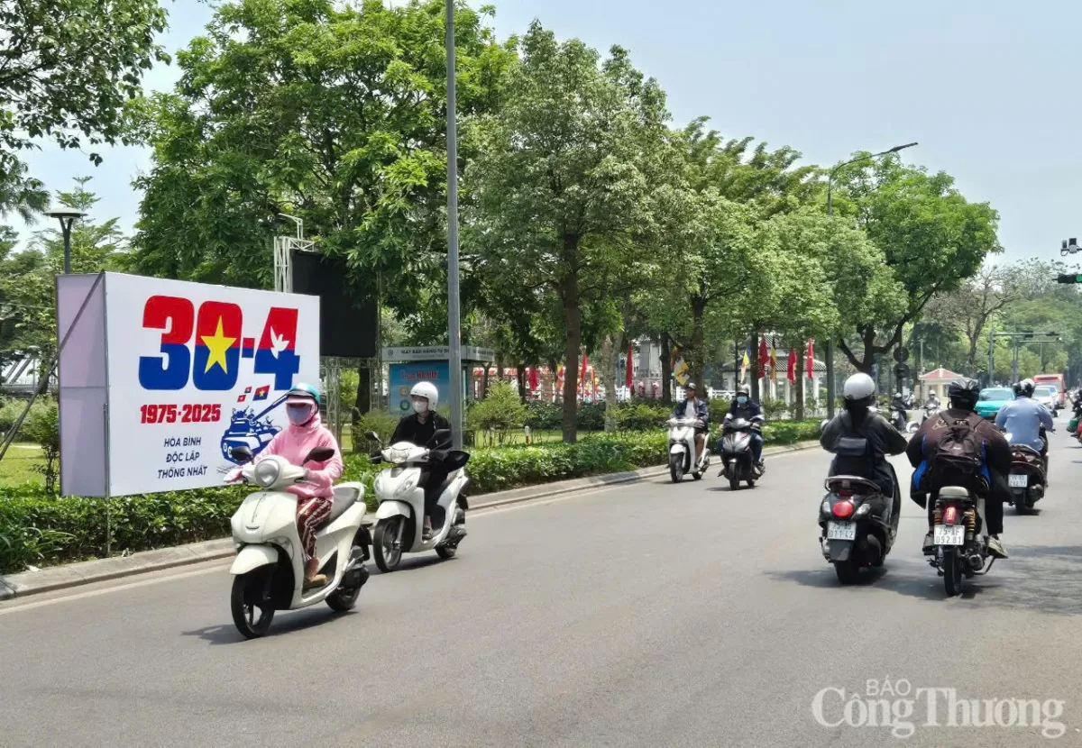 Thành phố Huế: Rực rỡ cờ hoa dịp lễ 30/4
