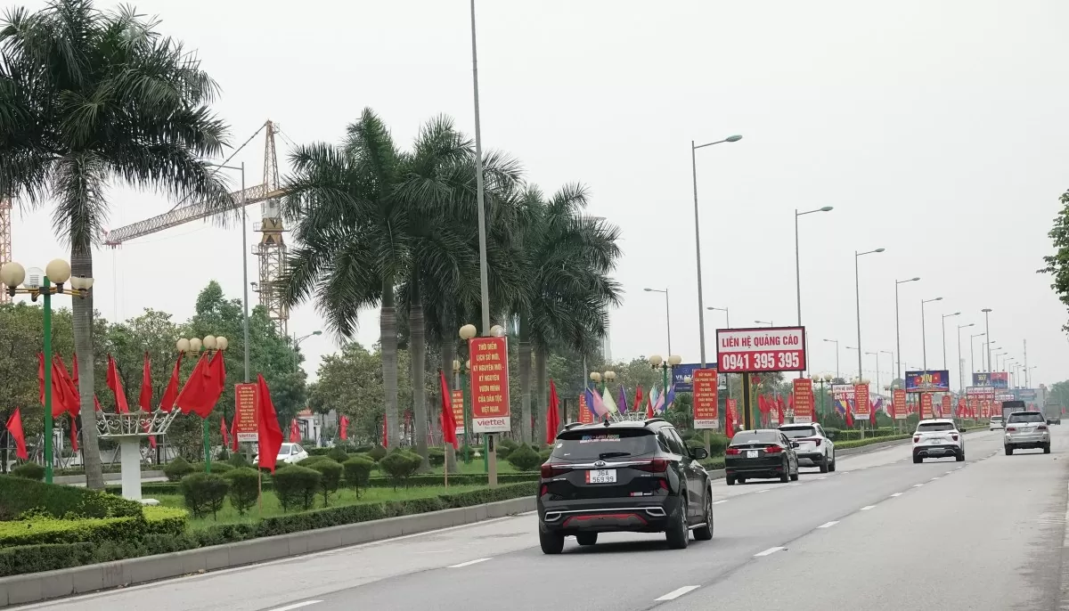 Thanh Hóa rực đỏ cờ hoa chào mừng ngày 30/4