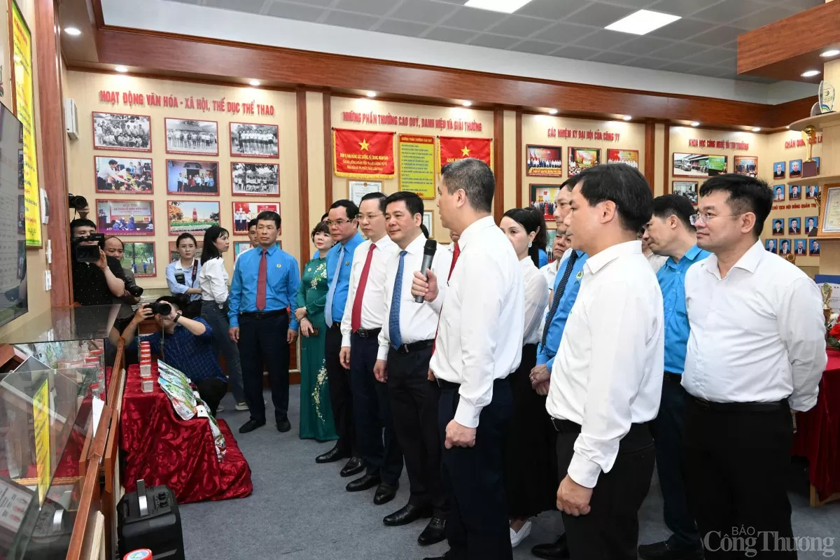 Ngọn lửa ấm của người Công Thương trên đất Tổ Vua Hùng
