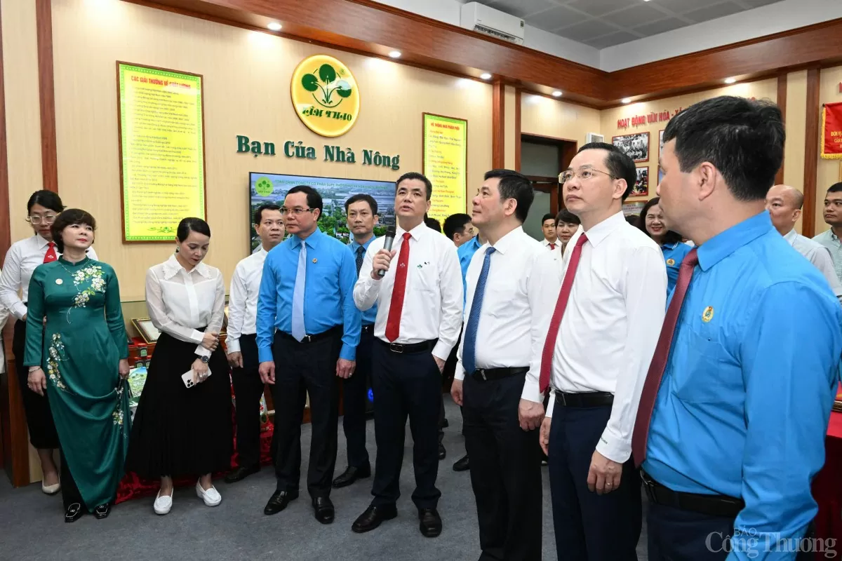 Những hình ảnh đầu tiên của Đoàn Bộ Công Thương trong lễ