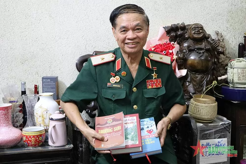 Bài 2 - Tem phiếu và những chuyến tàu 'định mệnh'