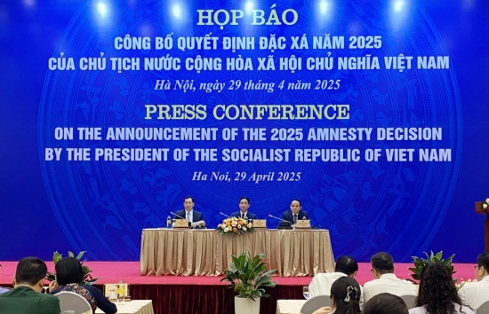 chu tich nuoc quyet dinh dac xa cho hon 8000 pham nhan