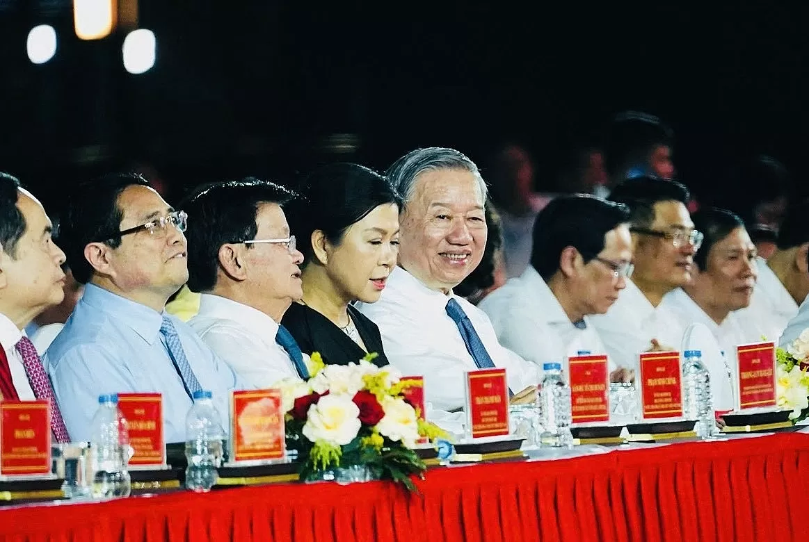 Lãnh đạo Đảng, Nhà nước dự chương trình Mùa xuân thống nhất