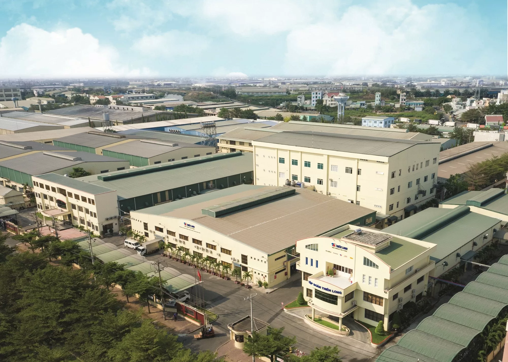 Doanh nghiệp Việt nửa thế kỷ vươn mình: Bài 1- Hành trình của những thương hiệu nghìn tỷ