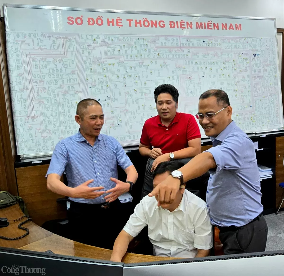 Trắng đêm của kỹ sư vận hành hệ thống điện miền Nam