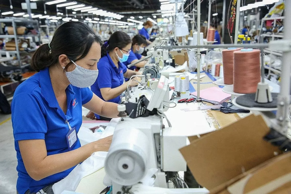 Dệt may là một trong những mặt hàng xuất khẩu chủ lực của nước ta. Ảnh: Cấn Dũng