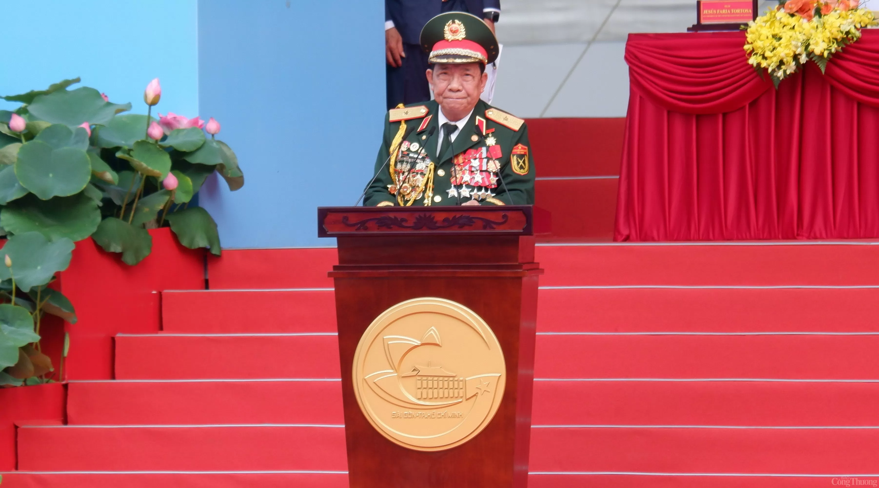 vi tuong 17 tuoi di danh giac noi gi voi the he tre trong phat bieu tai dai le ky niem