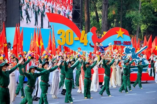 Thế hệ 1975: Tự hào cùng 50 năm thống nhất non sông