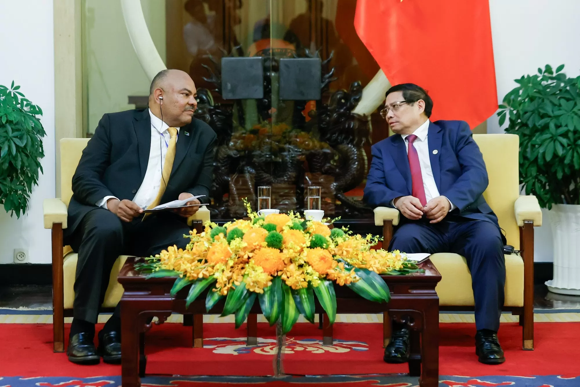 Thủ tướng Chính phủ Phạm Minh Chính tiếp Bộ trưởng Ngoại giao và Hợp tác Đông Phi, Cộng hòa Thống nhất Tanzania, Mahmoud Thabit Kombo - Ảnh: VGP/Nhật Bắc