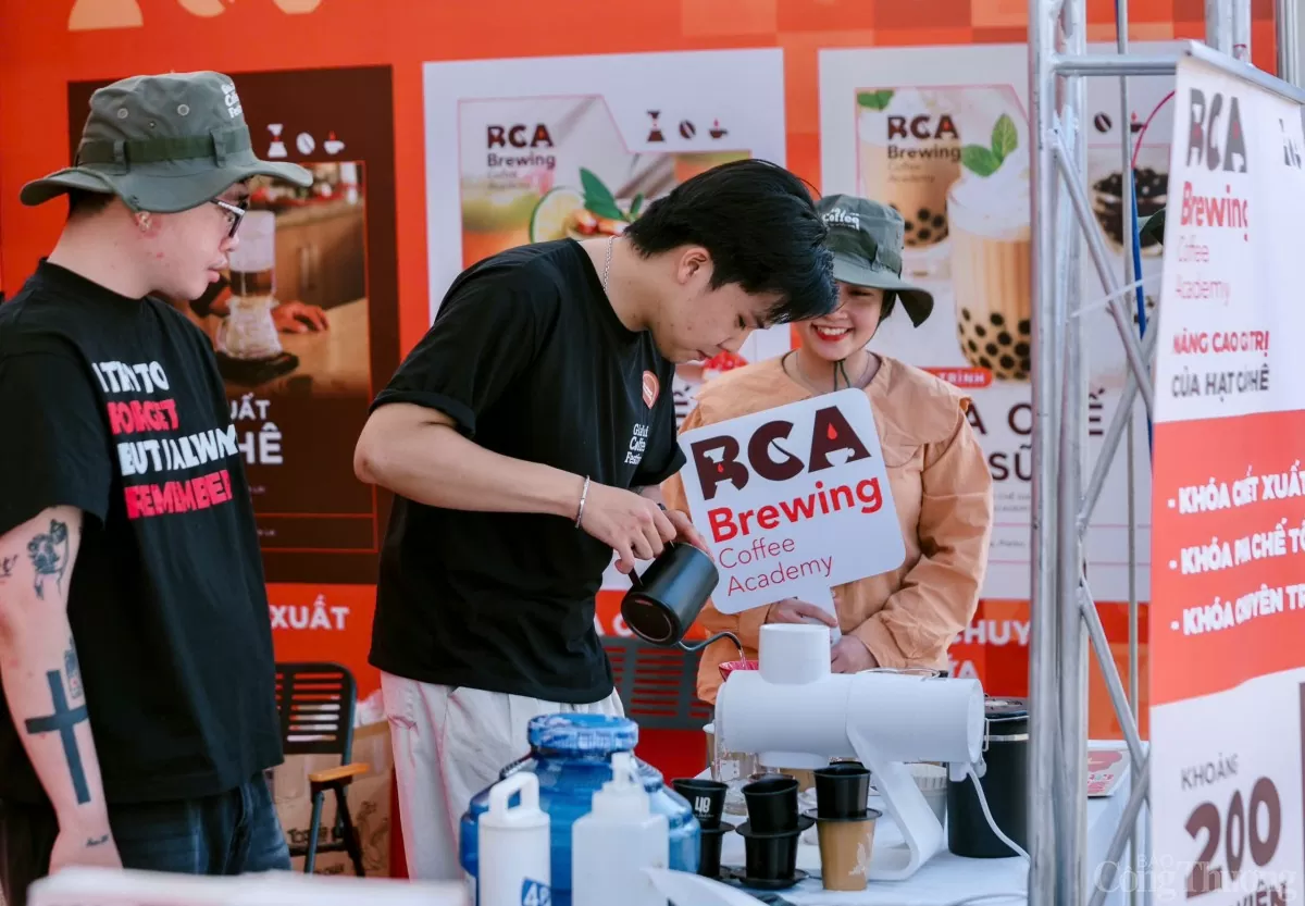 Gia Lai Coffee Festival 2025: Robusta đặc sản chinh phục du khách Gia Lai Coffee Festival 2025: Robusta đặc sản chinh phục du khách