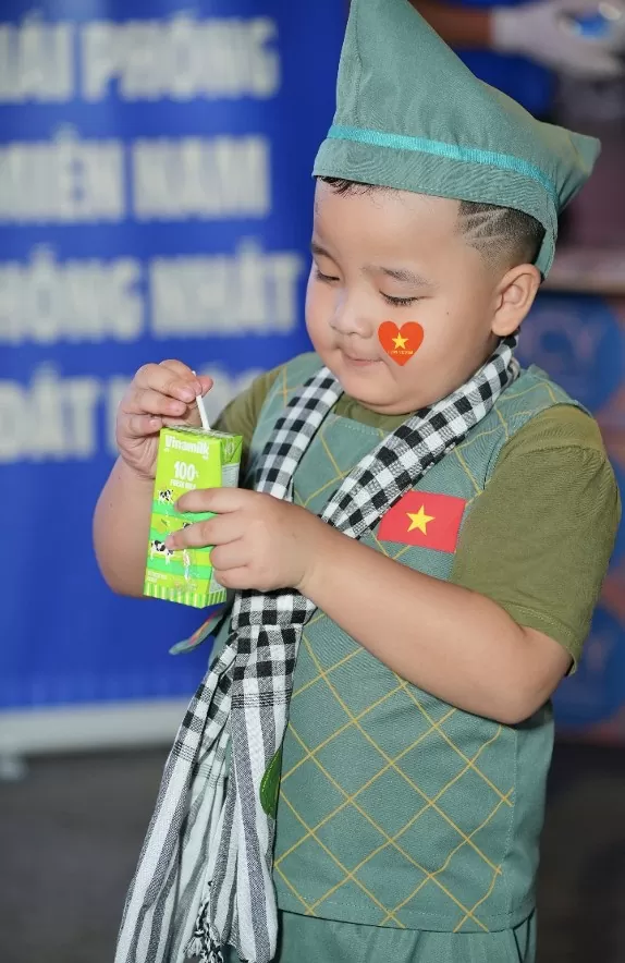 Vinamilk hòa cùng niềm vui của ngày hội thống nhất non sông
