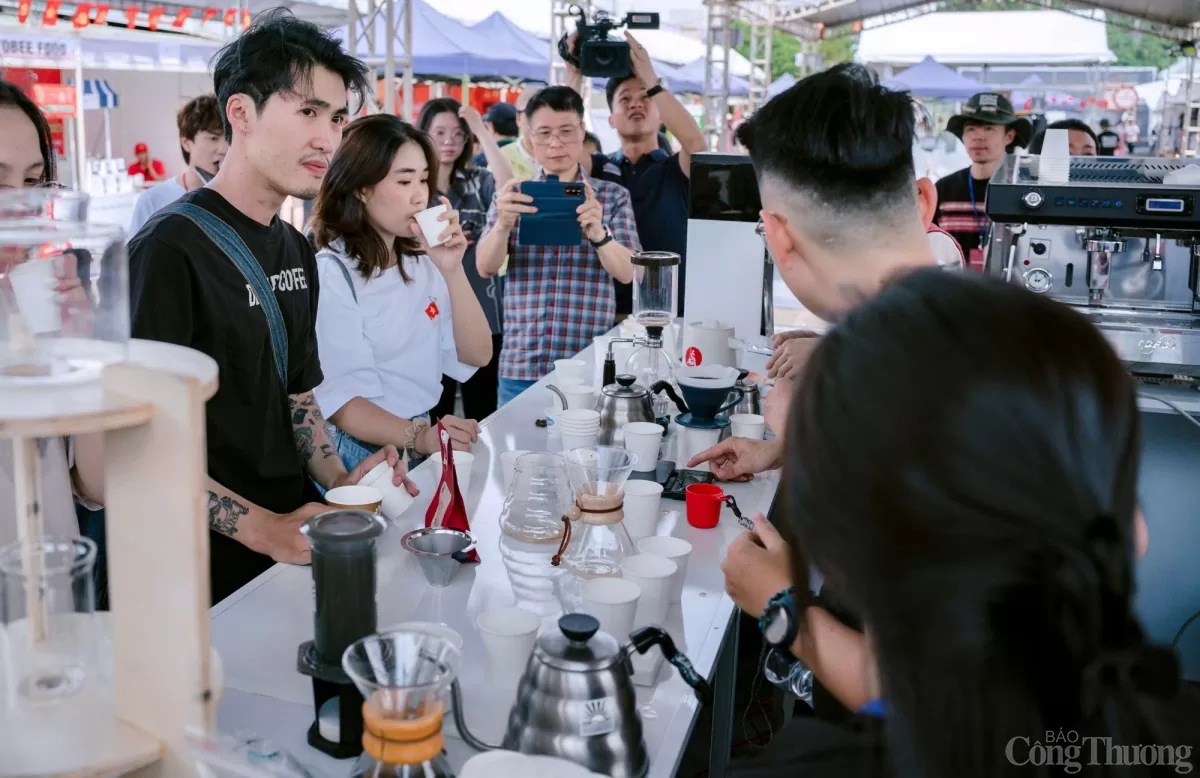 Gia Lai Coffee Festival 2025: Robusta đặc sản chinh phục du khách Gia Lai Coffee Festival 2025: Robusta đặc sản chinh phục du khách