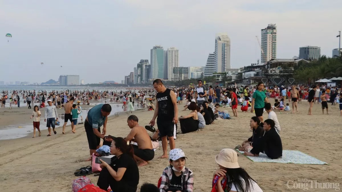 Lễ 30/4 - 1/5: ‘Chen chân’ du lịch Đà Nẵng, Hội An