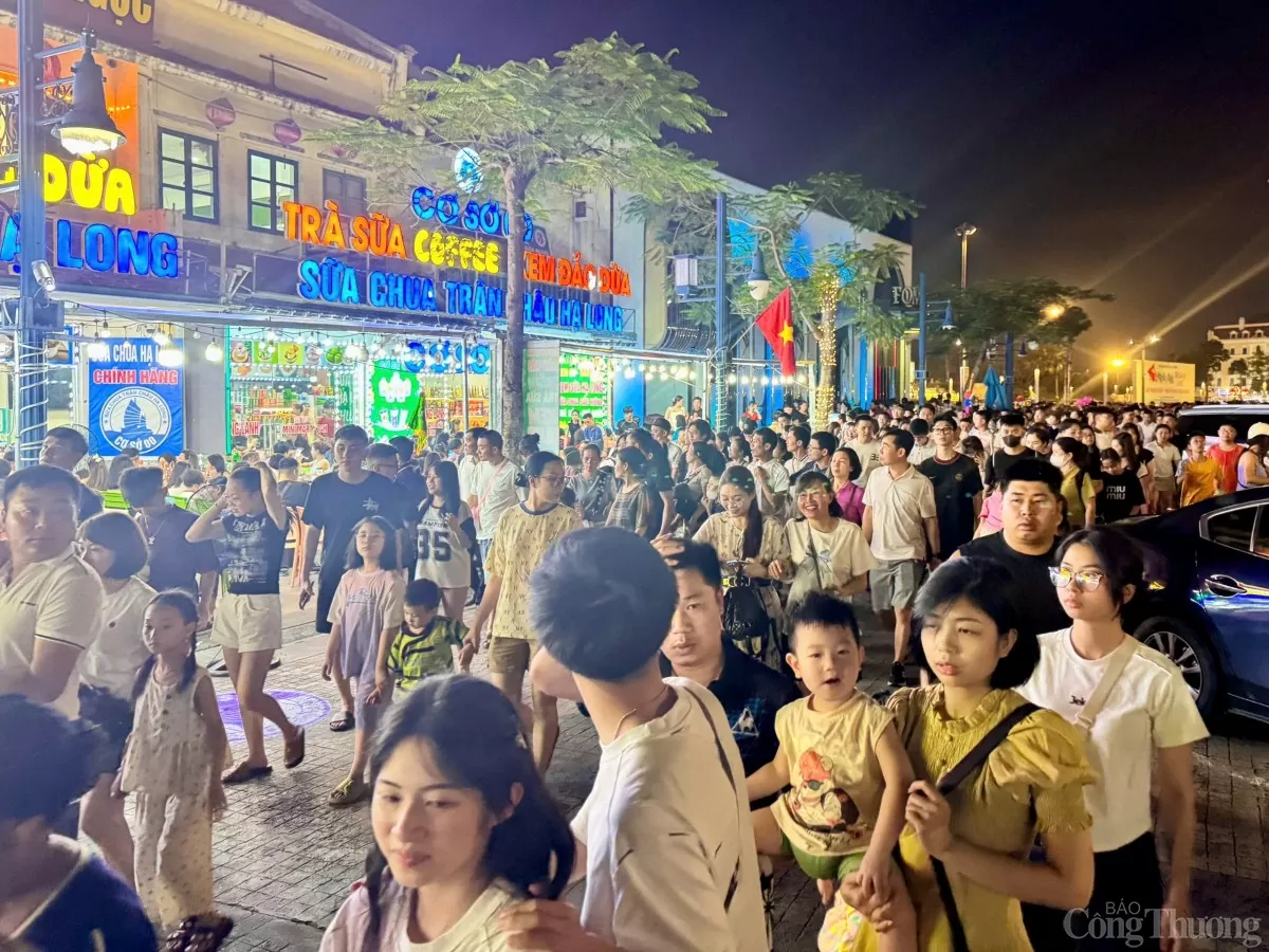 Chùm ảnh: Rực rỡ Carnaval Hạ Long 2025 kết nối di sản Chùm ảnh: Rực rỡ Carnaval Hạ Long 2025 kết nối di sản