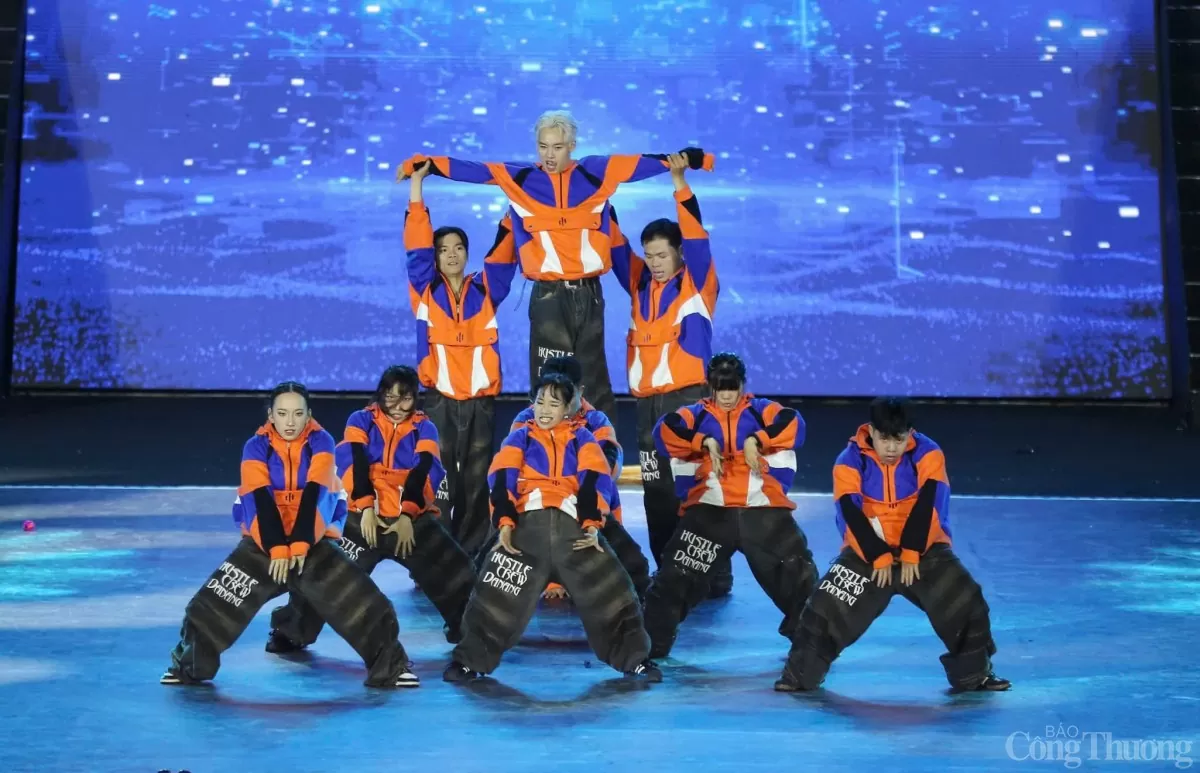 Bùng nổ sắc màu vũ đạo tại Dalat Best Dance Crew 2025 Bùng nổ sắc màu vũ đạo tại Dalat Best Dance Crew 2025