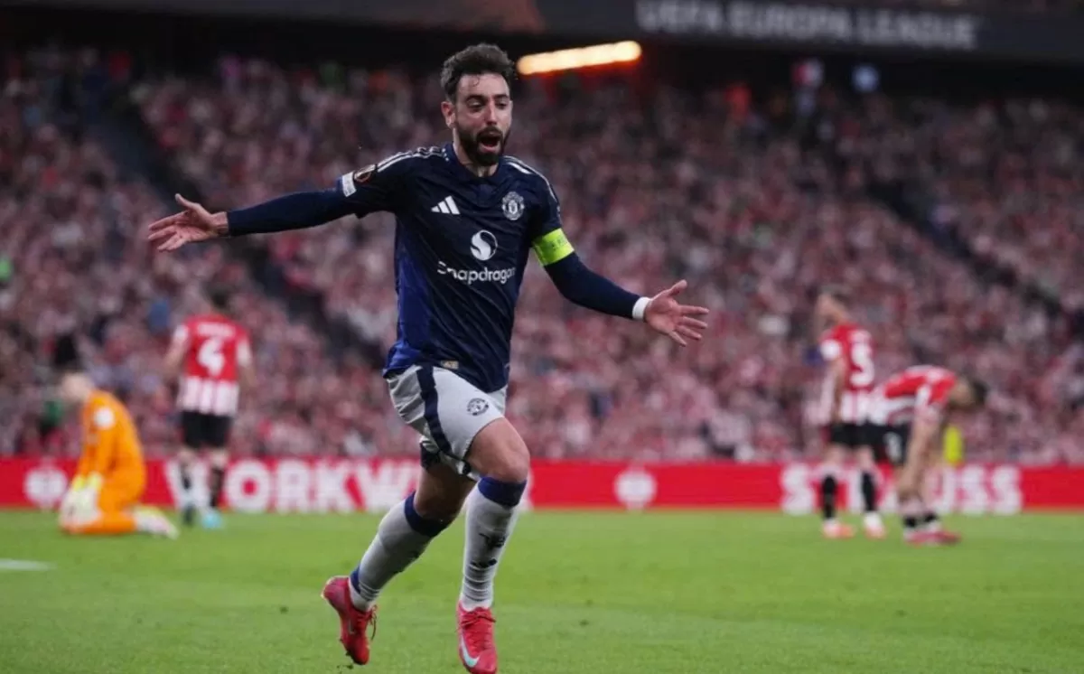 Giúp MU đại thắng, Bruno Fernandes lập cột mốc ấn tượng