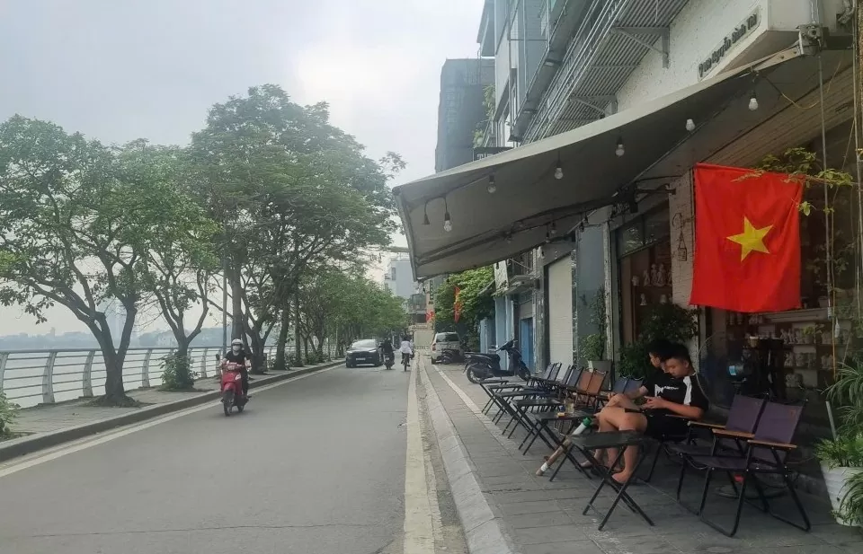 Ngày 3/5 ở Hà Nội: Thành phố hai nhịp, hai sắc thái