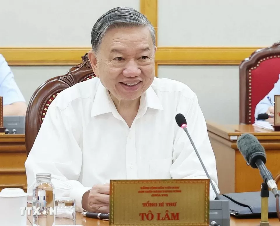 Tổng Bí thư Tô Lâm chỉ đạo nghiên cứu lộ trình miễn viện phí toàn dân